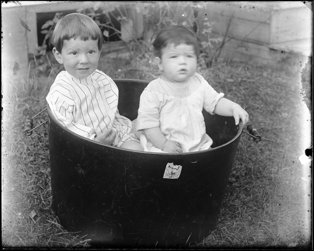 Miniature of Two Young Children Sitting In A Tub