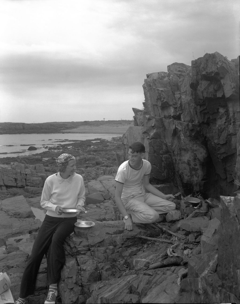 Miniature of Couple Picnicking On Rocks In Ogunquit