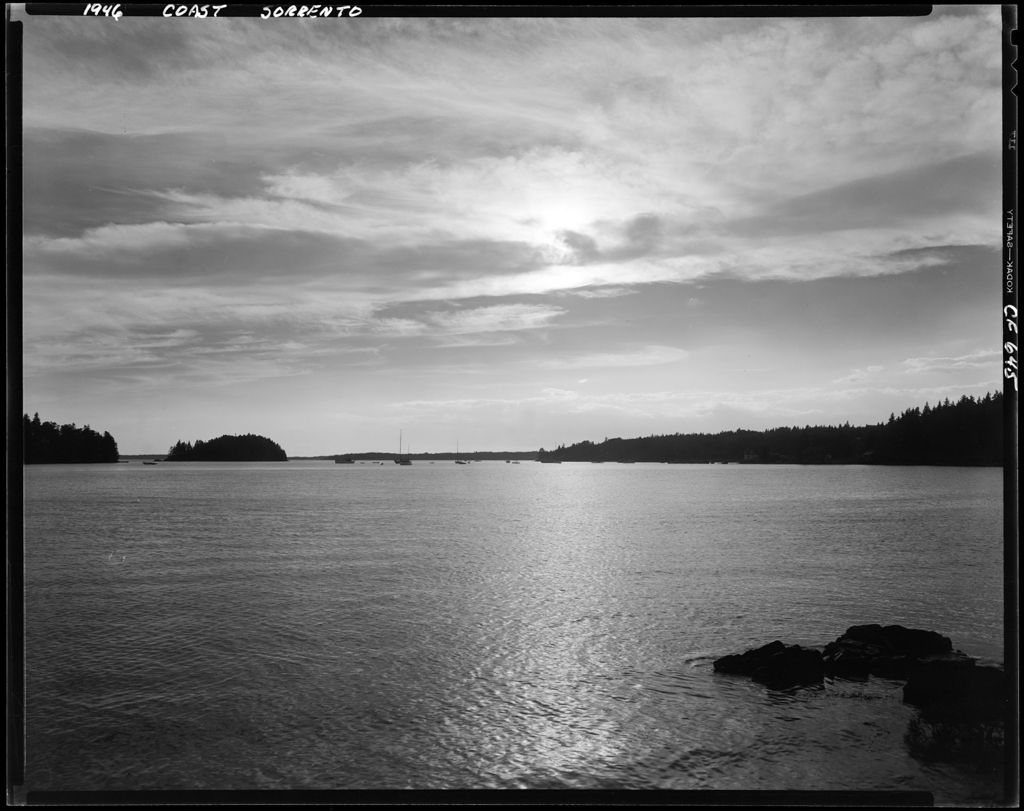 Miniature of Late Afternoon Shot Of Bay Area With Sun Shining Off Water, Boats In Distance In Sorrento
