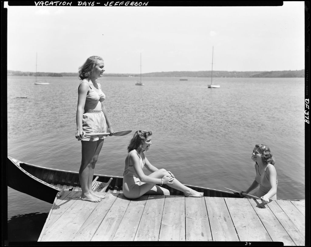 Miniature of Three Young Women Getting Ready To Go Out Canoeing In Jefferson