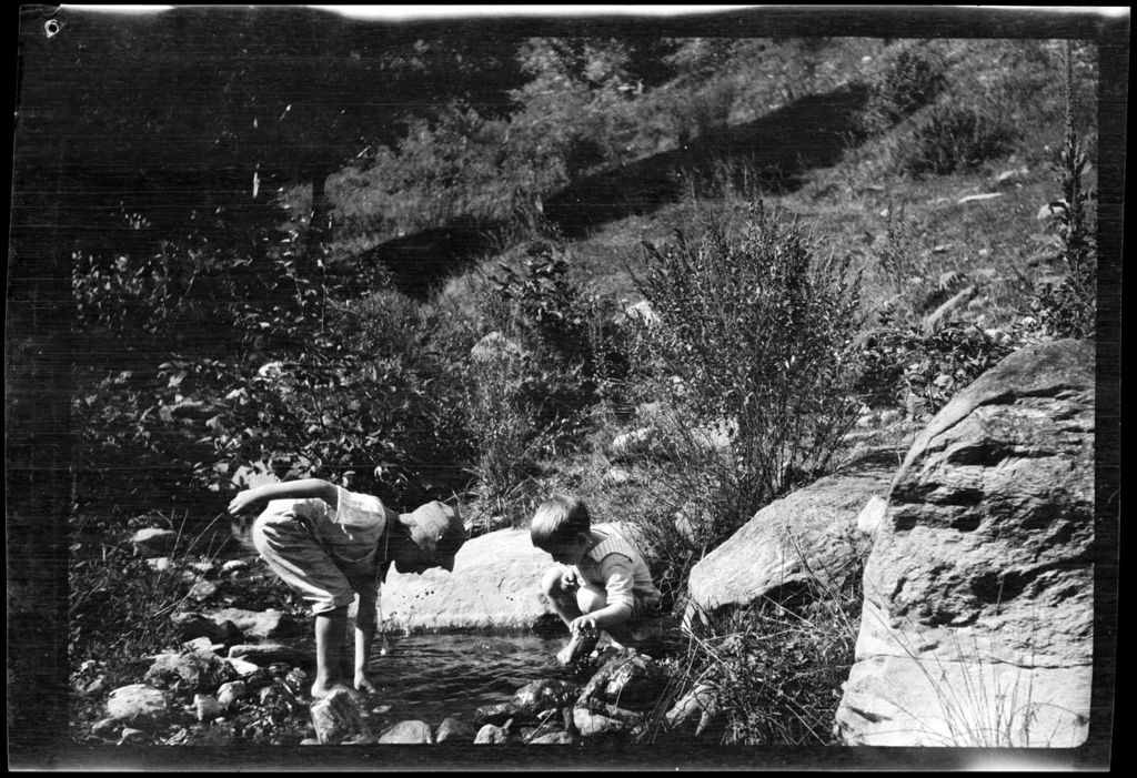 Miniature of Tots- Don F And Wendell At Brook Look In Water