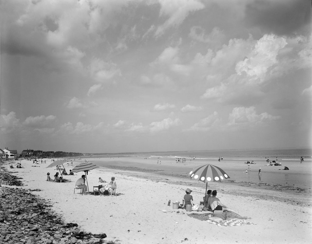 Miniature of Group Of People On Wells Beach