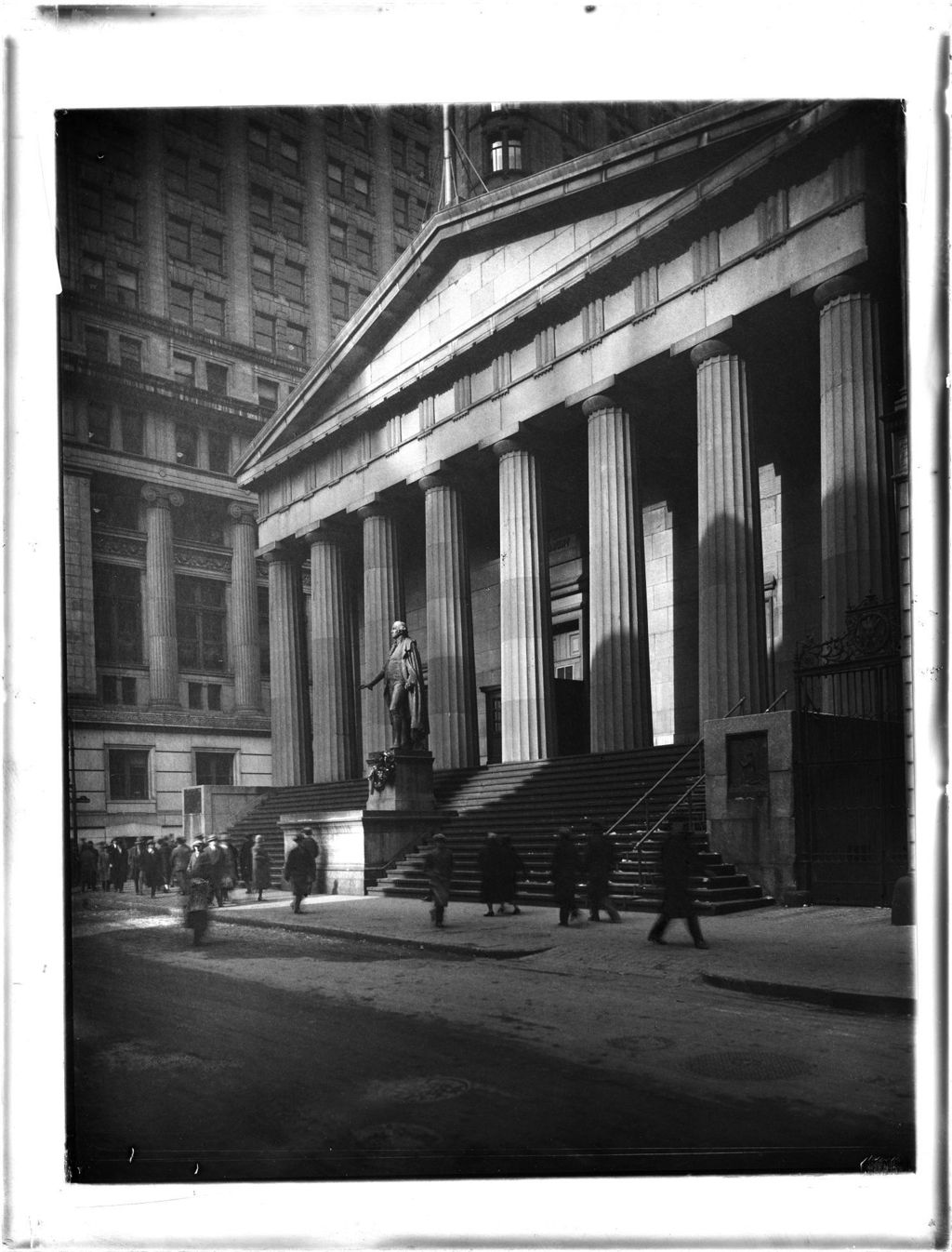Miniature of Federal Hall With Statue Of George Washington, Wall Street, New York, Ny