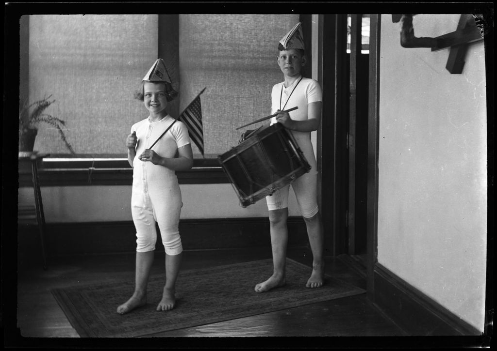 Miniature of Young Girl And Boy Modeling Long Underwear