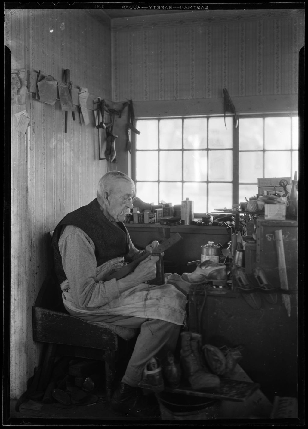Miniature of Samuel Knight 1933 Age 90 Cobbler In Limerick.