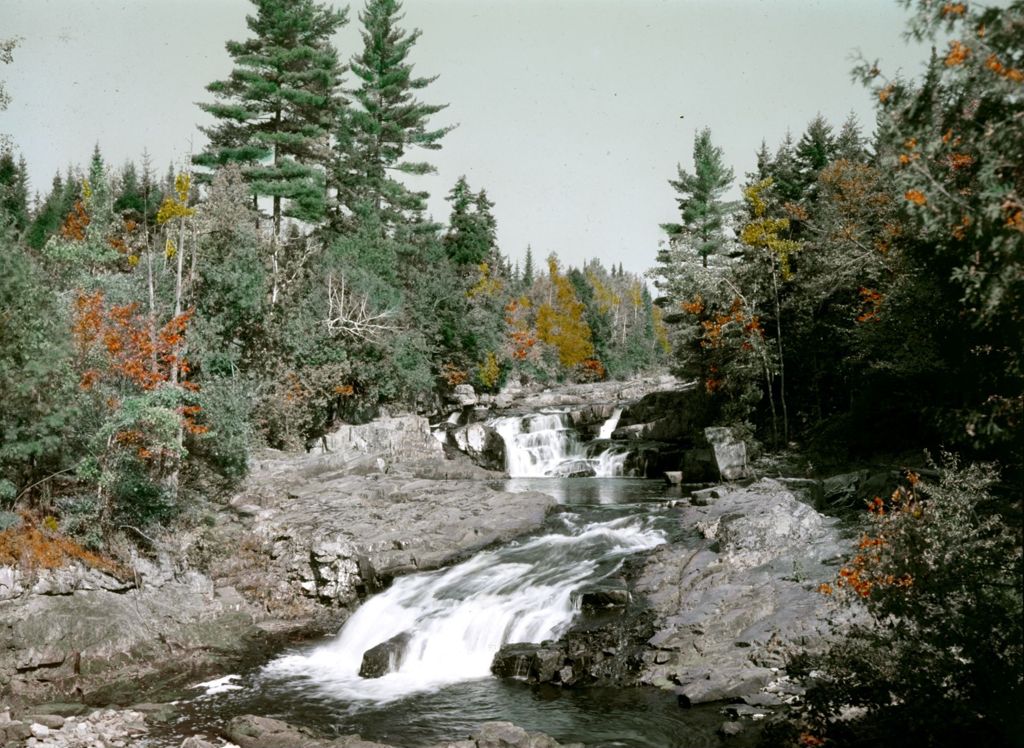 Miniature of Waterfall Named Crystal Falls
