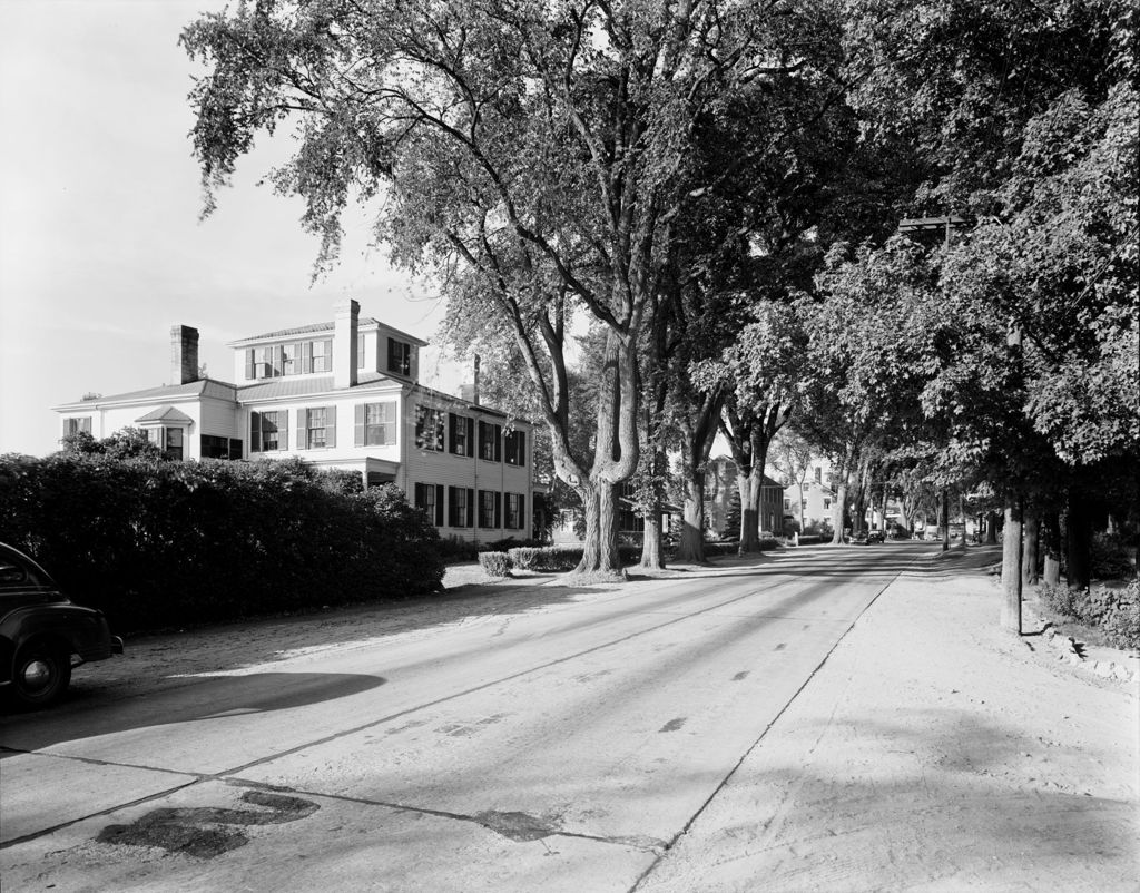 Miniature of Houses Along A Street In Freeport