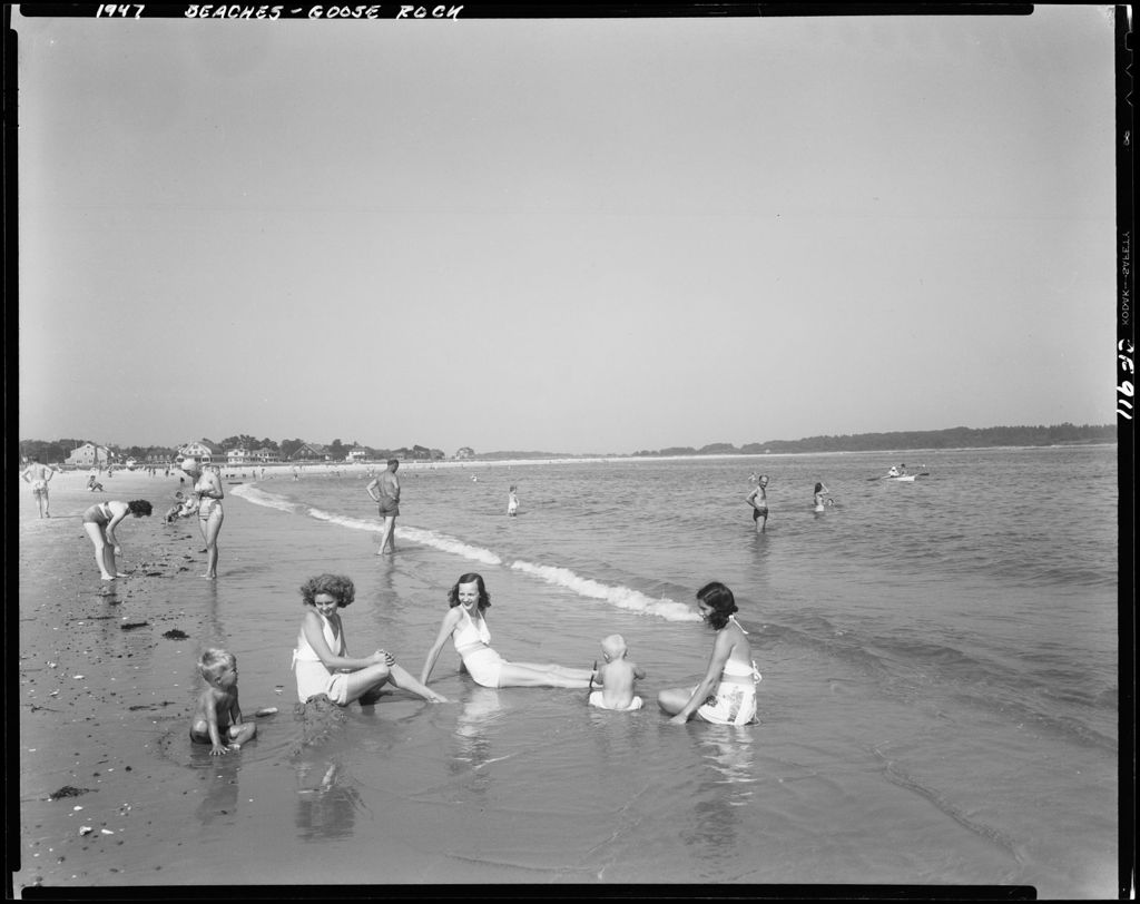 Miniature of Women With Children Playing In The Sand At The Beach At Goose Rock